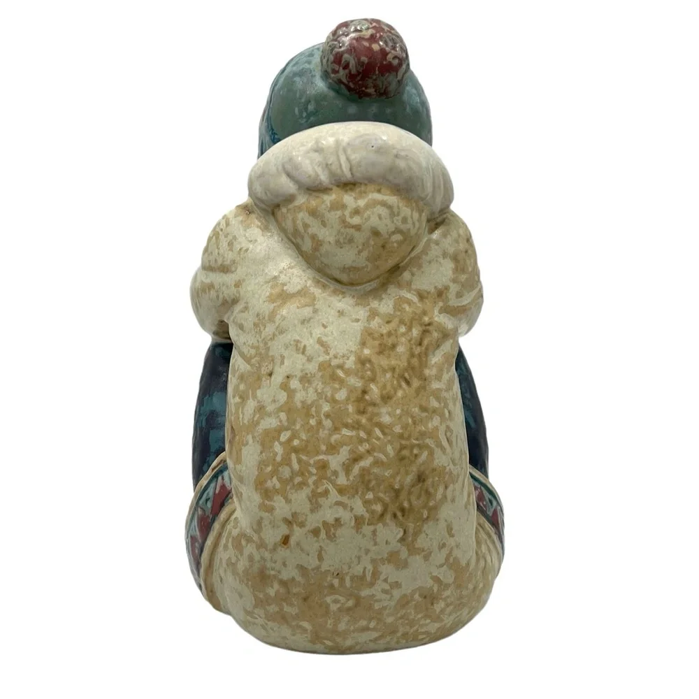 LLADRO PENSIVE ESKIMO BOY FIGURINE